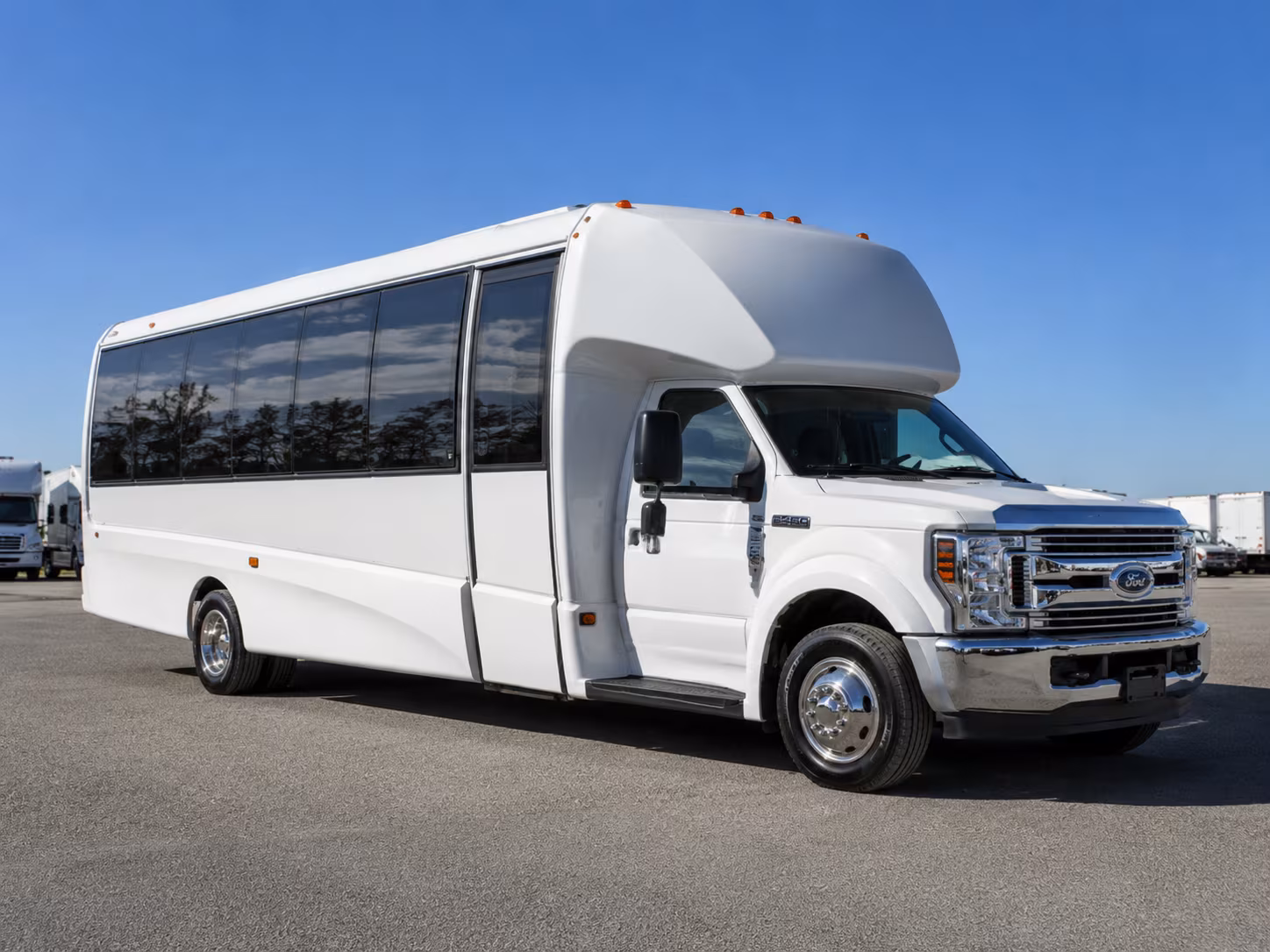 goodyear prom bus rentals for pre prom dinner and photo stops