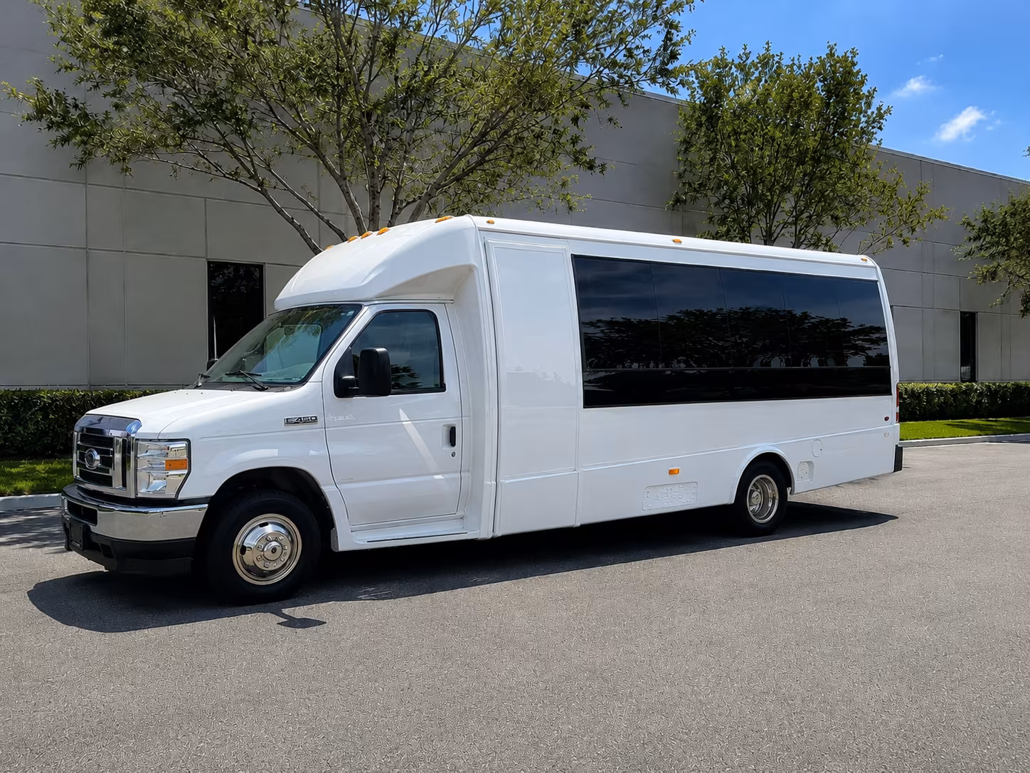 school field trip and educational buses in goodyear