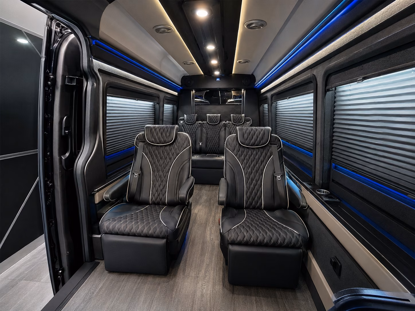 spring training airport shuttle buses in goodyear arizona